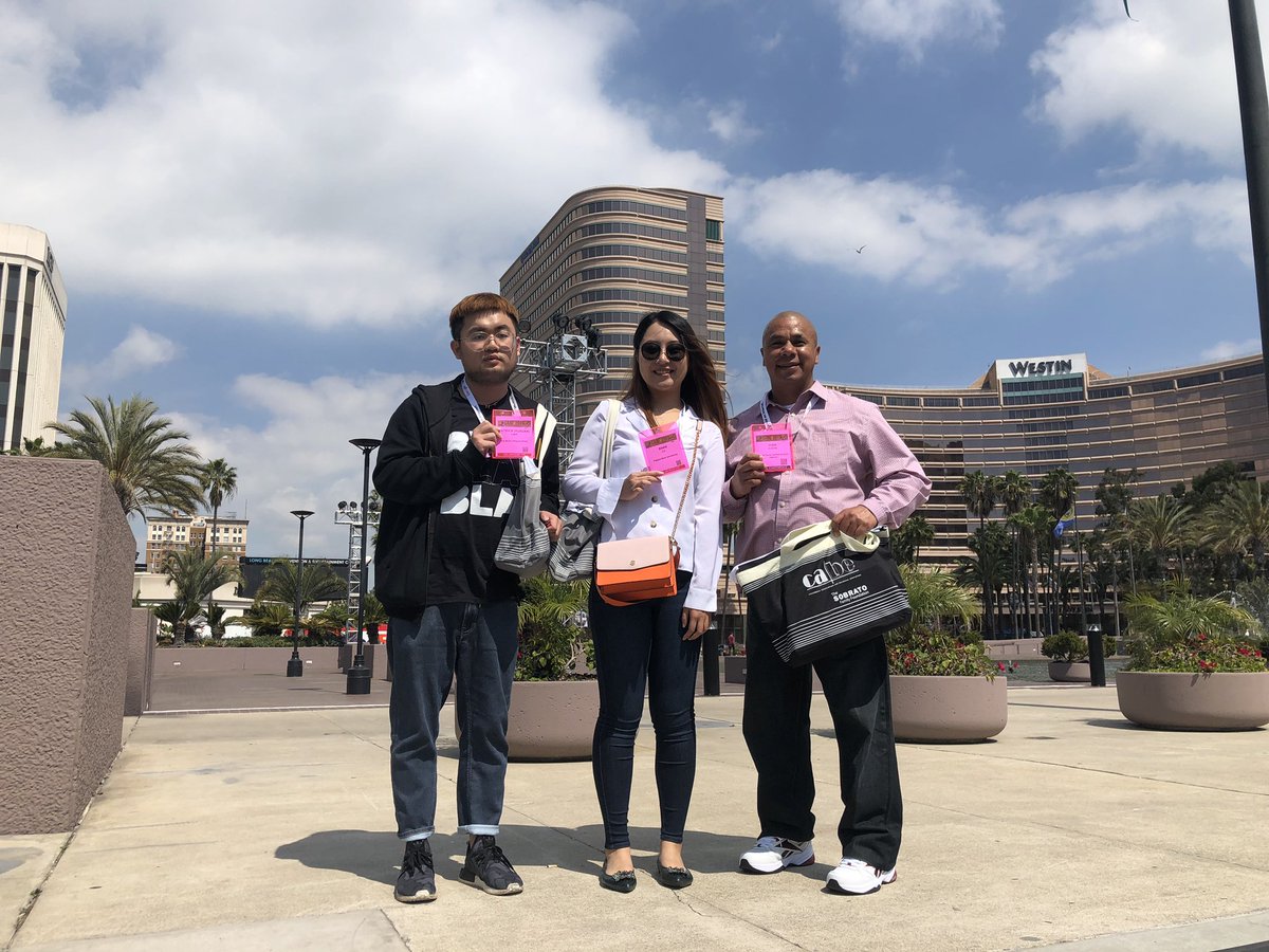 YuxuanLiao's tweet photo. He is attending CABE as a parent, and he is going to do a presentation at his kids’ school about BE, so he want to talk to people from different countries. It’s great to know more people’s opinions about bilingual education. #PepperdineTESOL @PeppGSEP #CABE2016 @CABEBEBILINGUAL https://t.co/3XngENiWCt