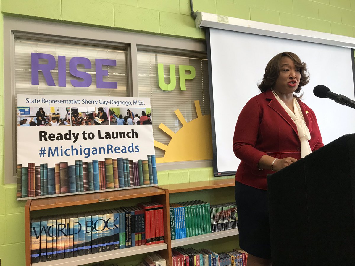 rachelvitti's tweet photo. So appreciative to see @DetroitEducator work her magic with community partners to launch &amp; support #MichiganReads #StudentsRise @Detroitk12 https://t.co/pHLkAB6kSK