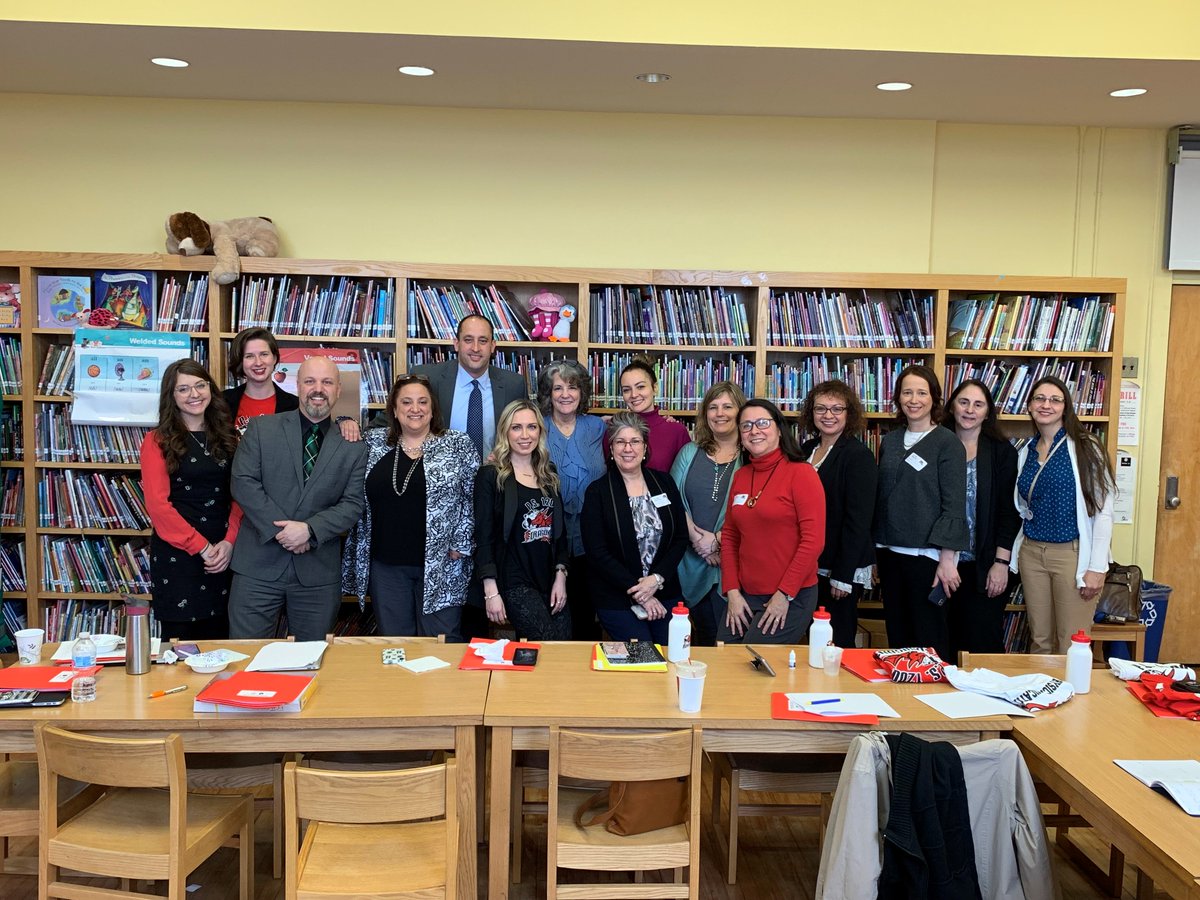 NYCSchoolsD25's tweet photo. We are always thrilled to welcome educations from around the country and the world into District 25 schools. Today we welcomed @GuilfordCounty Schools from North Carolina and the Council of the @GreatCitySchls to #Q120 and #Q024. We thank them for a productive visit. https://t.co/1ztTymvys7