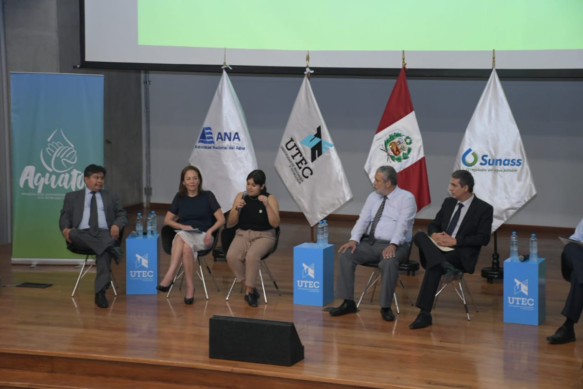 sunassperu's tweet photo. #Aquatón2019. María Angélica Villasante, Representante del Parlamento Peruano de Jóvenes por el Agua: “Tenemos que pensar en los más vulnerables y trabajar de la mano con las autoridades ”. https://t.co/MOkbyaV6hu #DíaMundialDelAgua #TodosPorElAgua https://t.co/SDwcf2fSyd