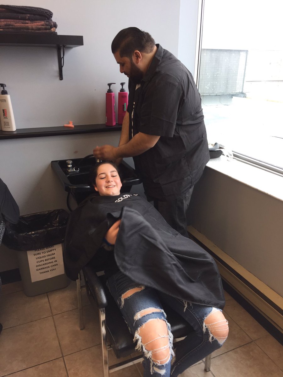 Big thanks to Modern College for the spa treatment my GLS students received today! They even went home with goodie bags! @eSSTteam <a href="/SCDSB_Schools/">Simcoe County District School Board</a> <a href="/RidgeAlgonquin/">Algonquin Ridge Elementary School</a>