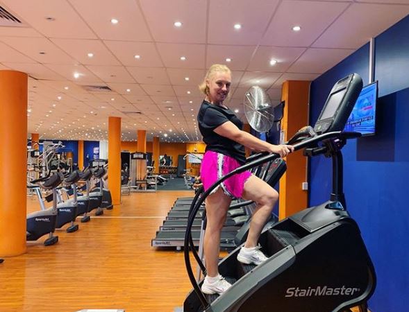 plusfitness's tweet photo. Penny from Plus Fitness 24/7 Moss Vale loves the StairMaster!! What's your favourite piece of equipment? #stairmaster #plusfitness #yourlocalgym https://t.co/VR3WczQv7O