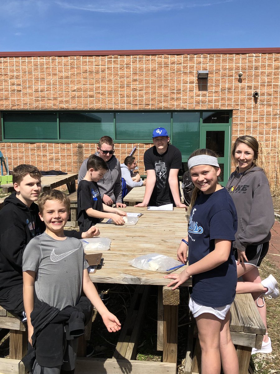 LiddleKara's tweet photo. What a beautiful day to get outside and do some science with friends from @GVHSEagles ! #FinallySpring #PhaseChangeIceCream #ChemicalMagic https://t.co/mv42JEfF4E