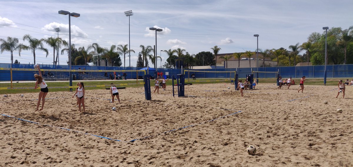 VCVolleyball's tweet photo. VC Beach vball about to get things going at Bako!
VC vs Glendale now,
VC vs Victor Valley next.
Go Pirates!
#VCBV #beachvolleyball https://t.co/iO0yEYzX2l