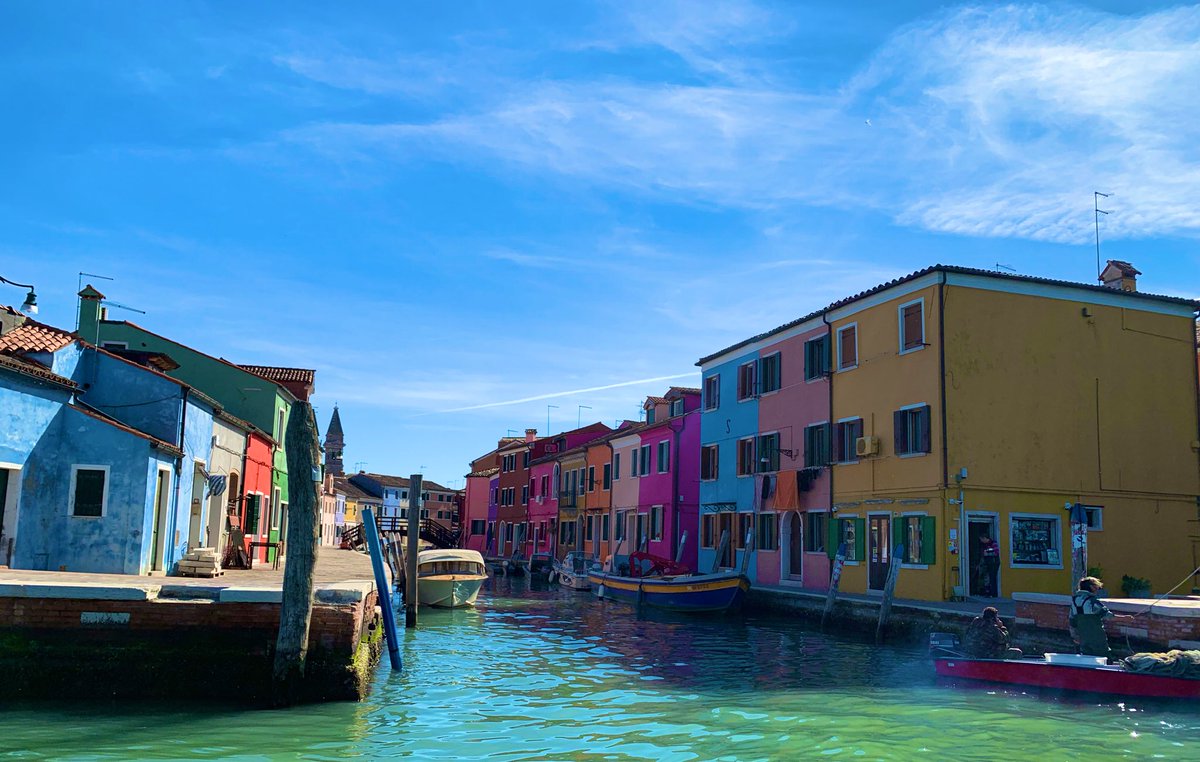 LeilaFuerst's tweet photo. Colors of Burano
#SCFSVenice2019 https://t.co/14hsLHLYgZ