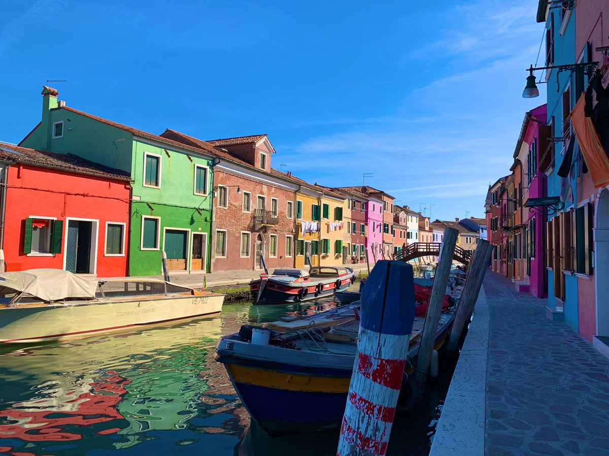 LeilaFuerst's tweet photo. Colors of Burano
#SCFSVenice2019 https://t.co/14hsLHLYgZ
