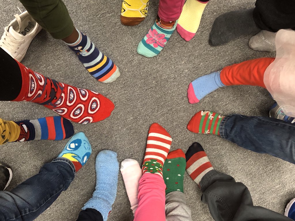 RyersonHeights's tweet photo. Friends do not count chromosomes! #inclusionforall @gedsb #DownSyndromeAwareness #allthesocks #flyyourcolours #21andfabulous https://t.co/AuUFBmYvkq