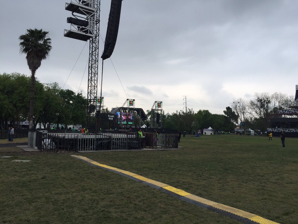 mastermix72's tweet photo. Ya listos!! @TecatePalNorte a darle!!! #samaudio #nomepuedenfaltar #genesiscomunicaciones https://t.co/JLkXz3sAoo