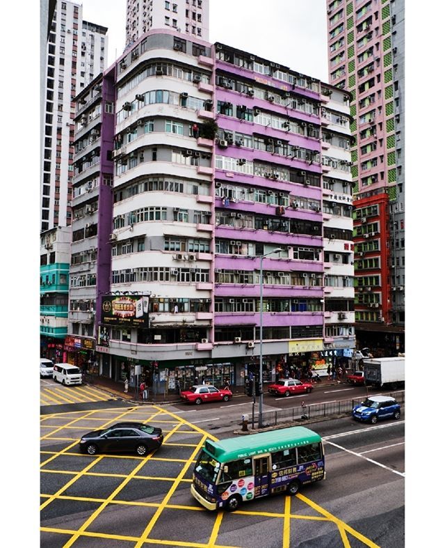 4cornersfoto's tweet photo. Apartments in Mong Kok, one of the most densely populated places in the world. It has a great mix of old and new buildings but I particularly love the rounded style of this building. Maybe not the colour scheme though ;-) https://t.co/ygru769Ll8