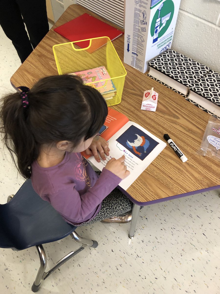 FVandenplas's tweet photo. Another day, another fantastic visit. Students, teachers, and administrators of the Two-Way Immersion program at @BrownStationES are ROCKING IT! It’s only year 2 and it seems like you have done it foverer! #LeadingWithLanguages #LanguageIsAnAsset #BilingualAndBiliterate @MCPS https://t.co/mXNOZUb3Lc