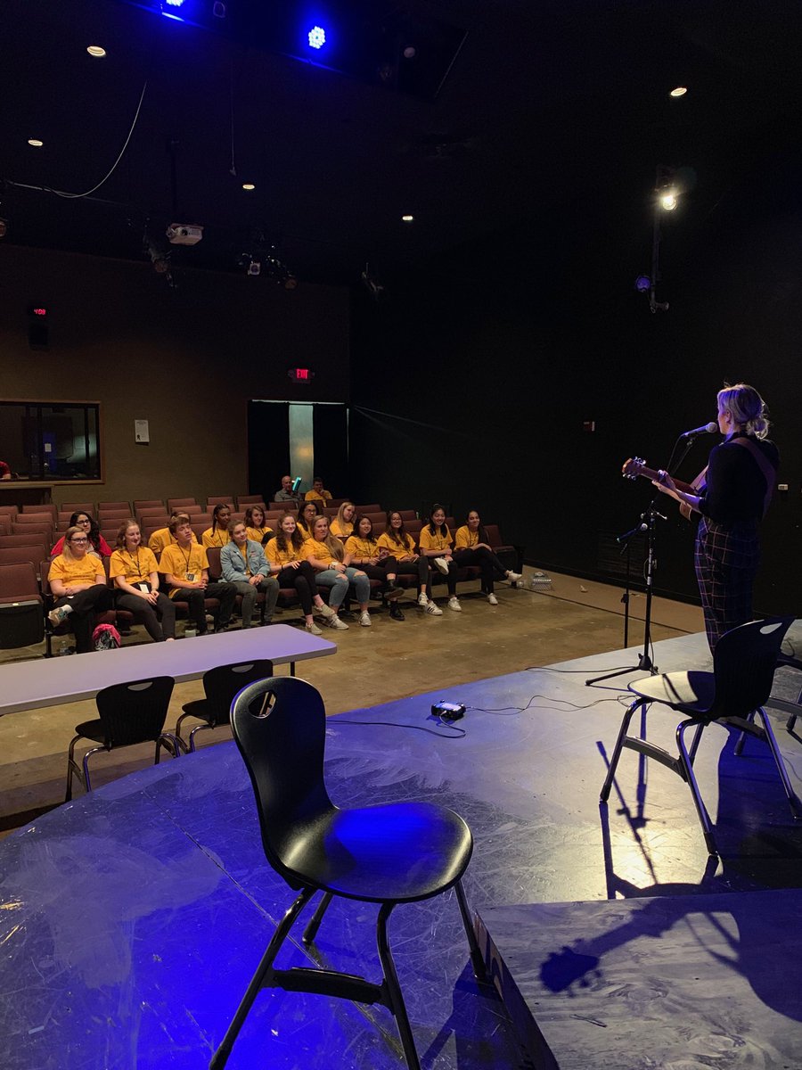 millsiemoore's tweet photo. I’m so proud of these #uahs leaders. After an incredible ⁦@UAIdeaDay⁩ we get a chance to sit back for a private concert ⁦@bethmaymccarthy⁩ #serveleadsucceed https://t.co/nRKURU8vrz
