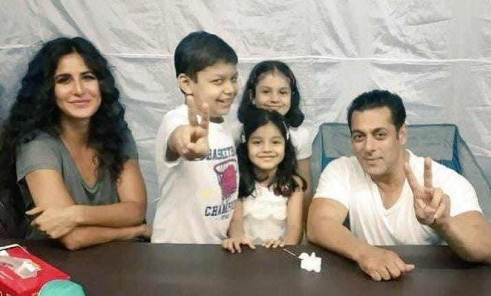 devi_2's tweet photo. #From_The set of #Bharat🔥🔥 https://t.co/5vZmlPN1g5
