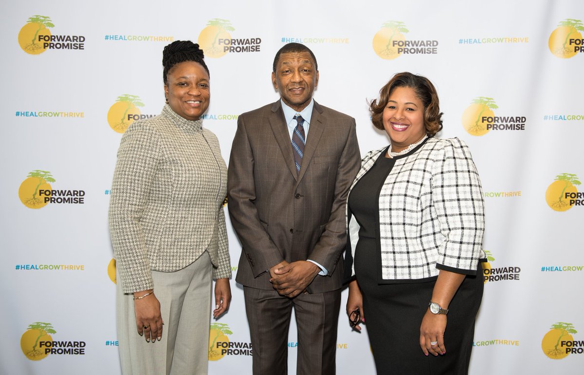 Forward_Promise's tweet photo. Two years ago today, we officially launched the Forward Promise National Program Office. Thanks to the investment of @RWJF, we proudly support 9 amazing grantee organizations and 20 dynamic Leadership Fellows. @DrRichBesser, @drdwayneproctor @mzsimmons https://t.co/0jNl60Ro4o