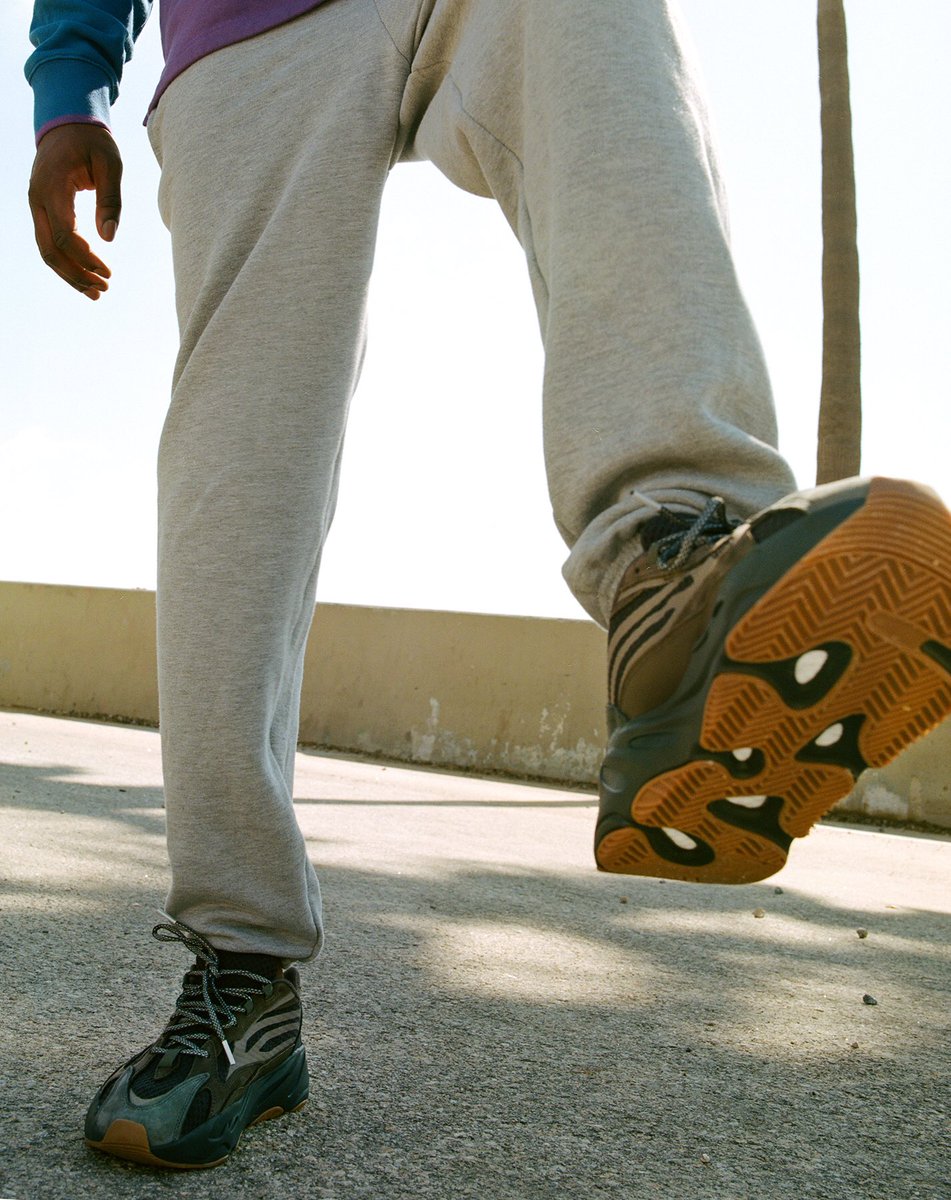 yeezy boost 700 v2 geode outfit