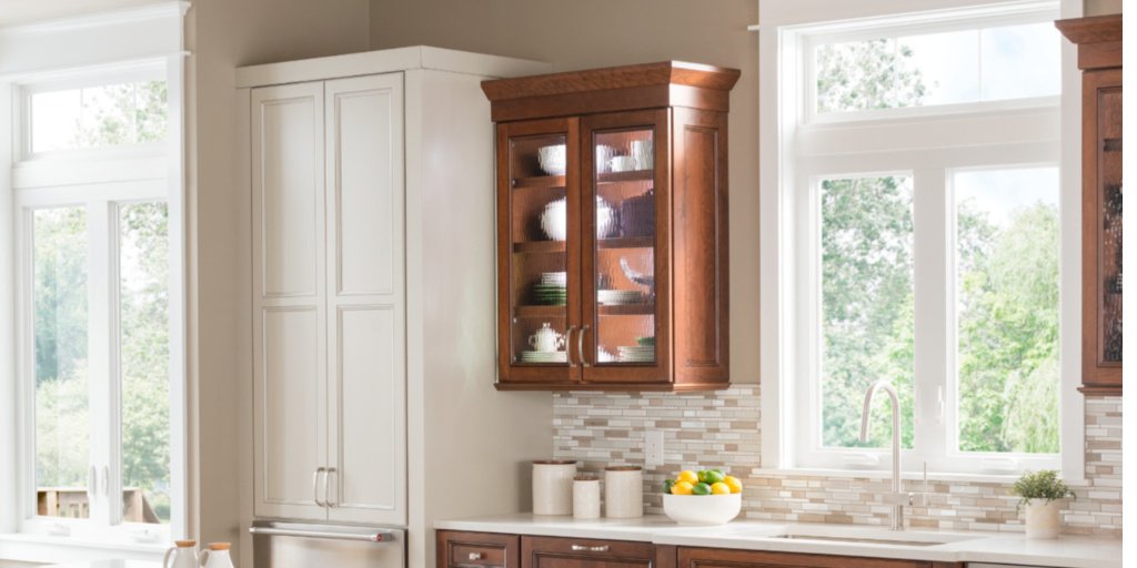 SimontonWindows's tweet photo. Turn your lights off and let your windows do the work instead. Instantly brighten your home (and your mood) by letting natural light stream in! Find out how at https://t.co/LrEFaS0JYU. #NaturalLighting #SimontonWindows #NewWindows https://t.co/YTJrYsYKBm