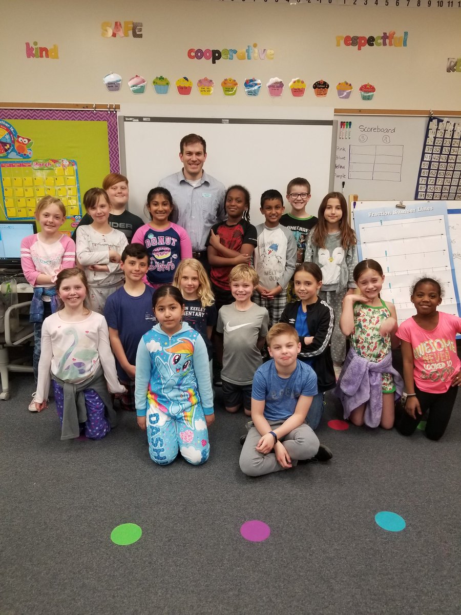 Mrs_Howell217's tweet photo. Thanks @MattHowell50 for coming to teach us about the importance of washing our hands! Can't wait to see what we grow! @paxtonkee https://t.co/BijngwV80D