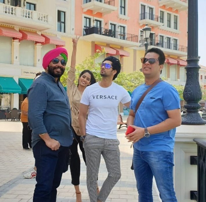Shaktian_Ranvir's tweet photo. WHAT A POSE @shaktiarora @thenehasaxena BOTH OF U KILLING THIS PIC ๐๐ !!
Spcly @shaktiarora ur the king of swag ๐ฅ๐ฅ๐ฅ๐ฅ๐..
#ShaktiArora #Nehasaxena
#MrmrsArora #Qatar
#Inflowsummit https://t.co/wO7KwryLfk