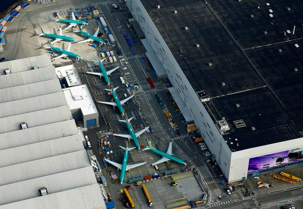 Change to 737 MAX controls may have imperiled planes, experts say https://reut.rs/2JyNhEr