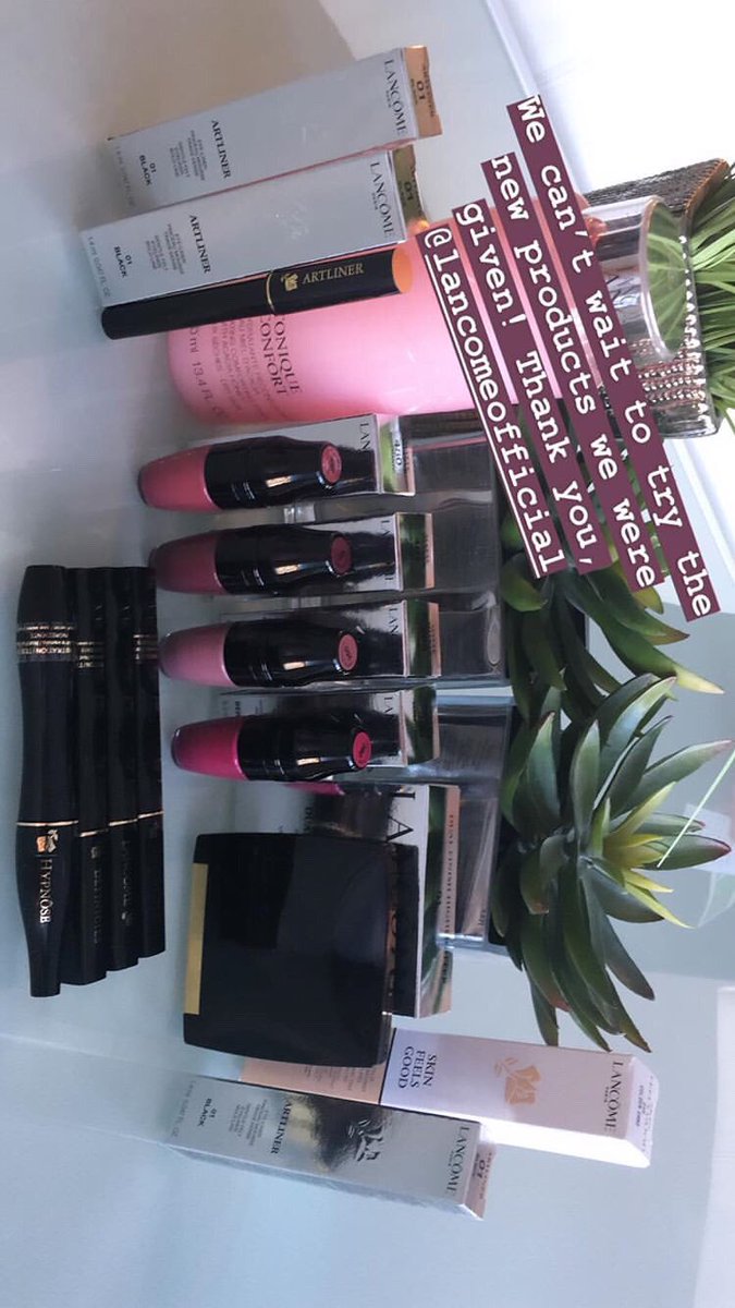 senstudios's tweet photo. Thanks @lancomecanada for the goodies 😘❤️ https://t.co/cjBe4Eo6IA