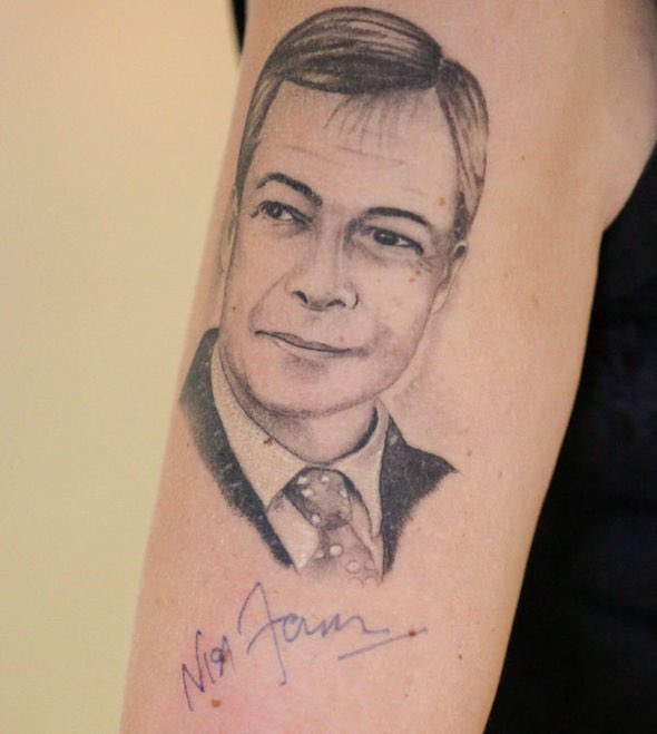 marmitemarmz's tweet photo. Which is your favourite Nigel Farage tattoo?
Poll to follow ๐๐ผ
#ukip #brexit #bnp #forbritain #edl #britainfirst #gi https://t.co/u7j2dAL0T4