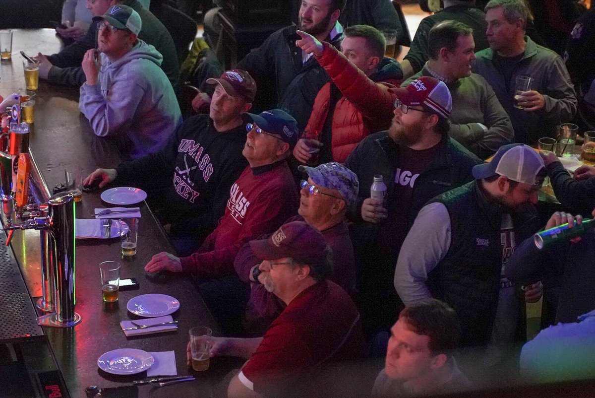 jonbrynjolf's tweet photo. UMass Fans Celebrate at the @TheGreatestbar , getting ready for the semi-finals Hockey East game against Boston College at the TD Garden at 7:30 tonight!! #UMassHockey https://t.co/fZsGsRaaRx