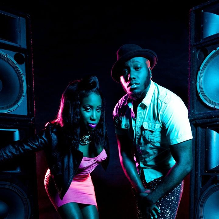 WakingWindows's tweet photo. The WW Winooski 2019 artist of the day is @TheApxMusic is an American electro-funk duo composed of Erika Dawn Rhodes &amp; Dee Rhodes. Things are still full steam ahead as they plan to release another studio project "The Amplified Experiment" in June of 2019! https://t.co/I7vsSFuPNM https://t.co/pD2iXlLeeH
