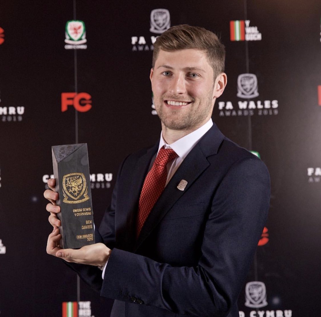 Such a special honour to receive the Media Choice Award last night #FAWAwards2019