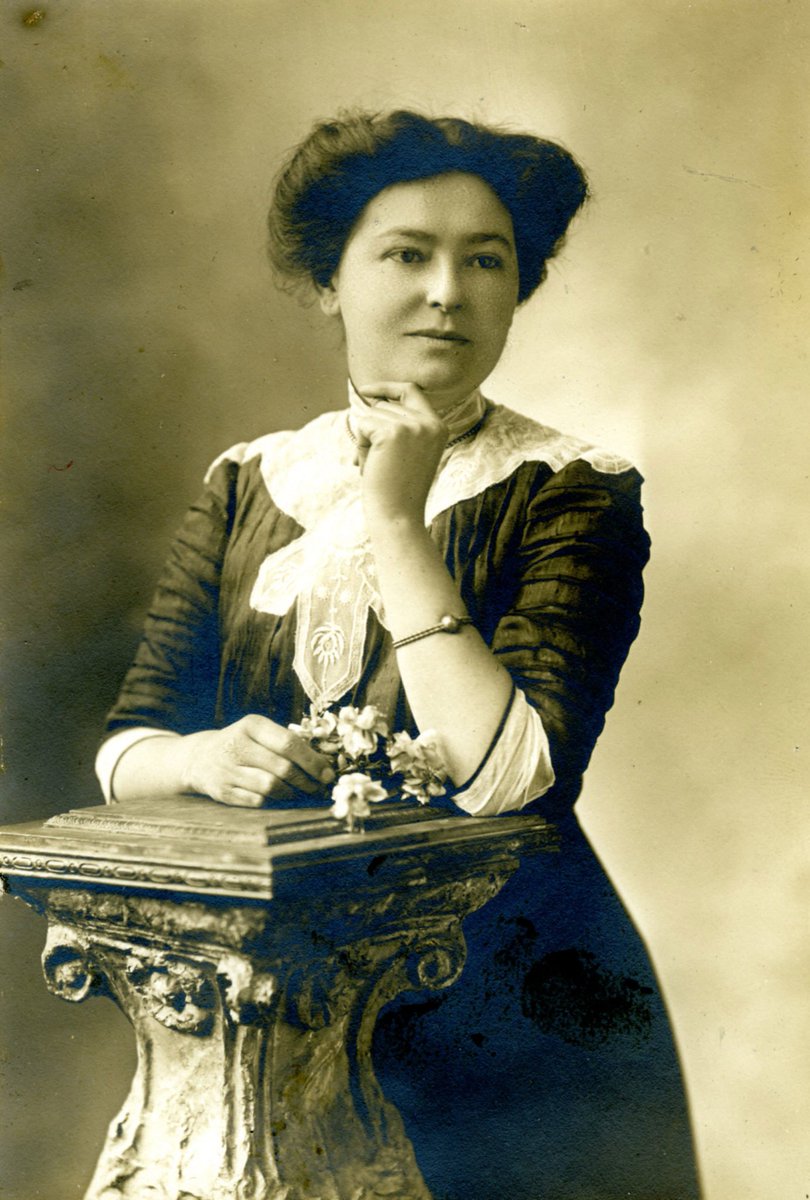 HudsonRivMuseum's tweet photo. Mabel Donnelly was the Museum’s supervisor and first employee. Learn more about her contributions as a guiding force at the HRM in the seventh of our #100Moments on our #Currents blog https://t.co/Ox2ecDawWk #HRM100   #WomensHistoryMonth 

Image: Courtesy the Donnelly family. https://t.co/DVZNLwpg32