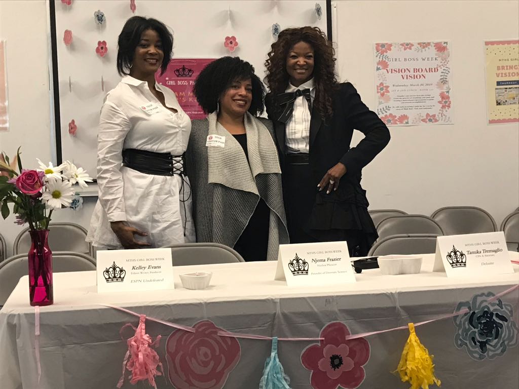 @mthstrainers celebrate Women’s History Month with a Girl Boss panel! A neurophysicist, An ESPN sports writer, and a consultant!! #blackgirlsrock #womenshistorymonth <a href="/NAFCareerAcads/">NAF</a> <a href="/dcpublicschools/">DC Public Schools</a>