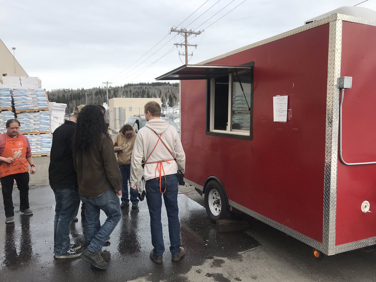 ZachGreenough's tweet photo. Got some good eats to kick off success sharing up here at 1303!!! @kwester_88 @jennwhite_ @EricWalkerHD @Brandon_HD_AK @leisaagrabner @Hermancito12 #1303unstoppableasone https://t.co/a47gOkUk8u
