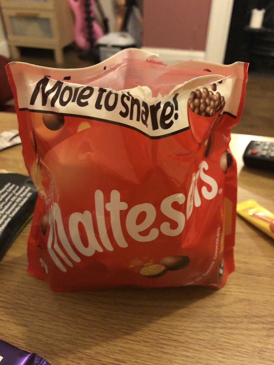 lucyyyfleming's tweet photo. @MaltesersUK I’ve had a stressful week and open my bag of maltesers to find A BALD ONE. #disappointing https://t.co/ZPtKA6dRa7
