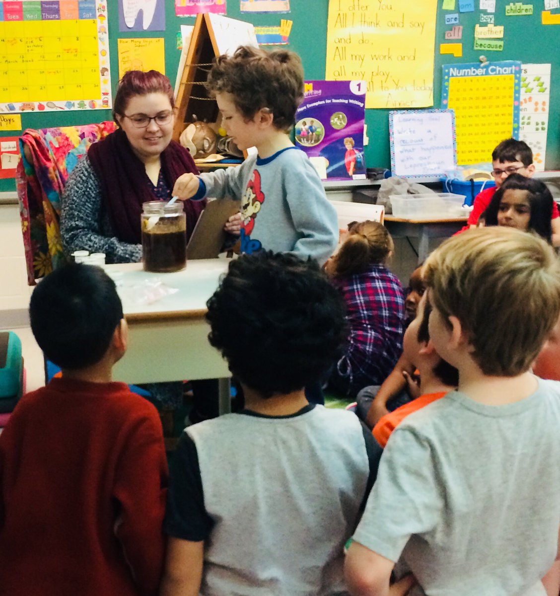 NancyLynneAnde1's tweet photo. Students were very engaged as Miss Anna taught us a water/pollution awareness science lesson today @StMartinOCSB https://t.co/daZw0Z4Jgj