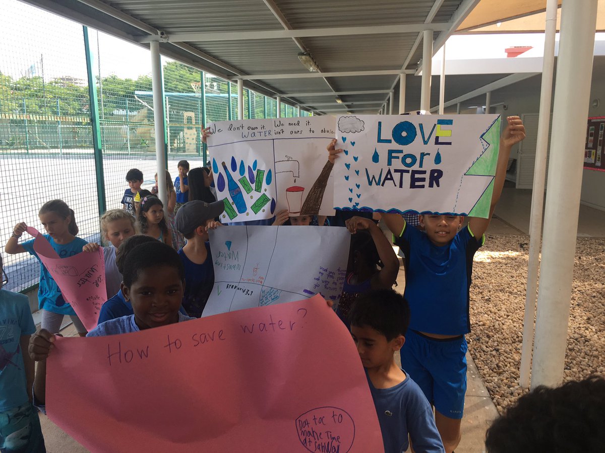 Margriet2011's tweet photo. We all wrote a pledge after celebrating world water day and  learning about the challenges from #UNICEF and #WorldvisionWASH #worldwaterday #water4all #lislearning https://t.co/jssRbNC02S