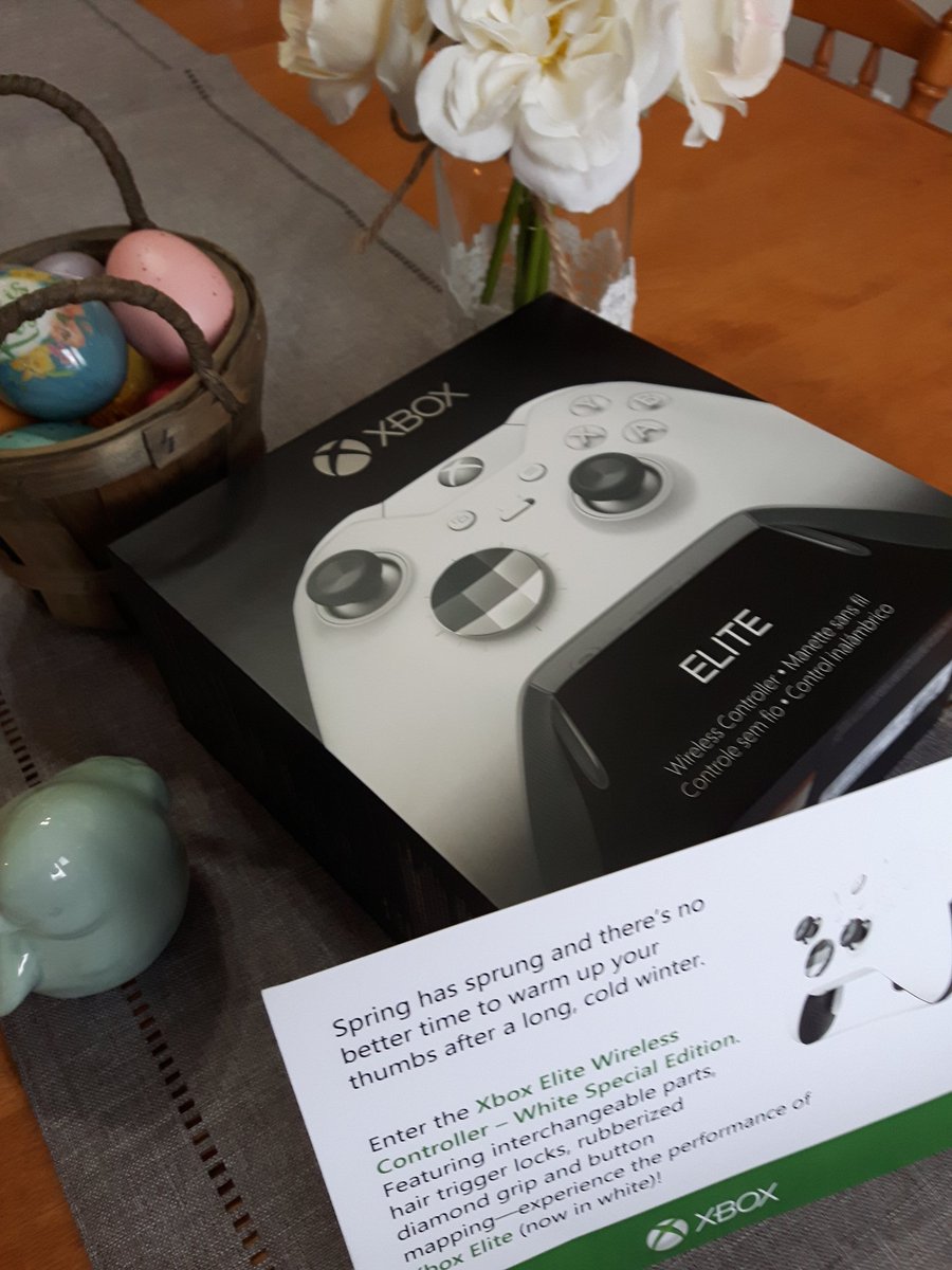 AdamRoffel's tweet photo. Spring has sprung thanks to @XboxCanada! Have a ton of games to play over the weekend, and I'll be using this beauty to do it! #XboxOne #XboxEliteWirelessController #WhiteEdition https://t.co/4Uyf01oyos