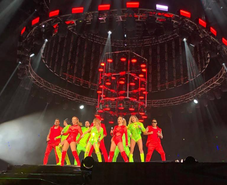 DanzaTres's tweet photo. #TeamDanza3 está trabajando en la nueva etapa del 90s Pop Tour con Kabah https://t.co/J2QcqhSYWv