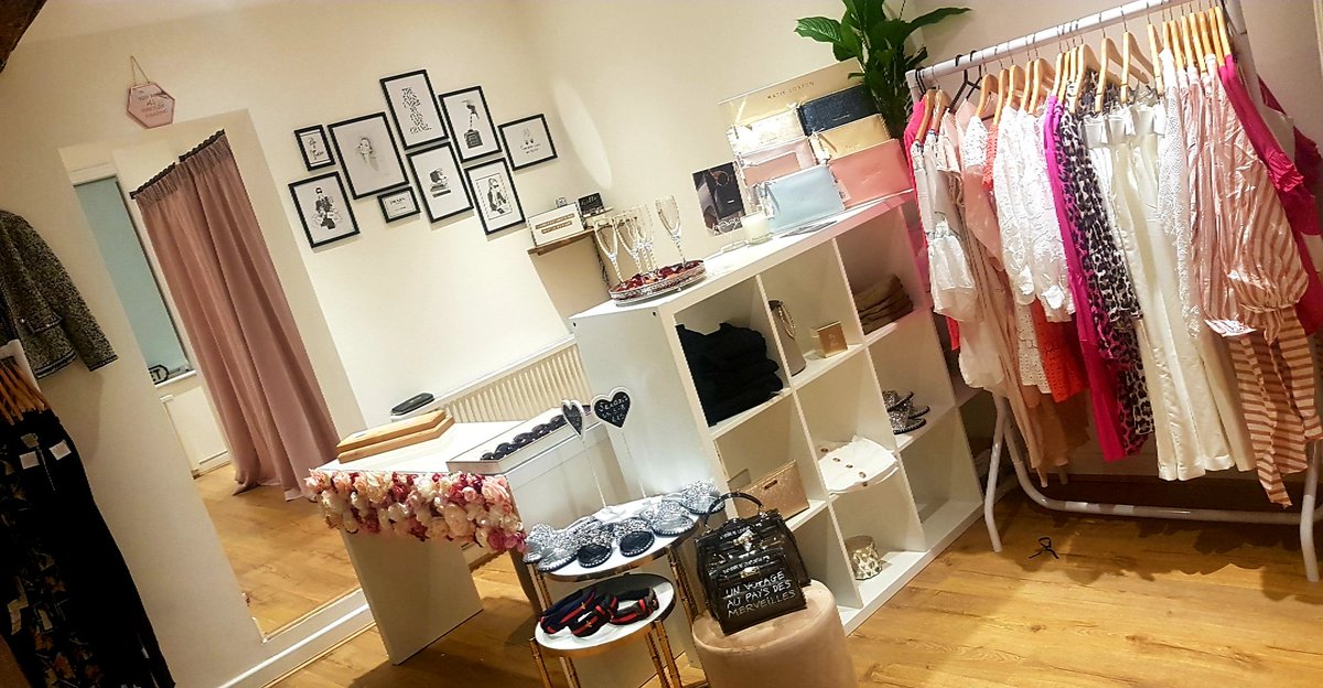 Beckycowing's tweet photo. I now officially own two boutiques ❤ https://t.co/DQ4MHaiU0e