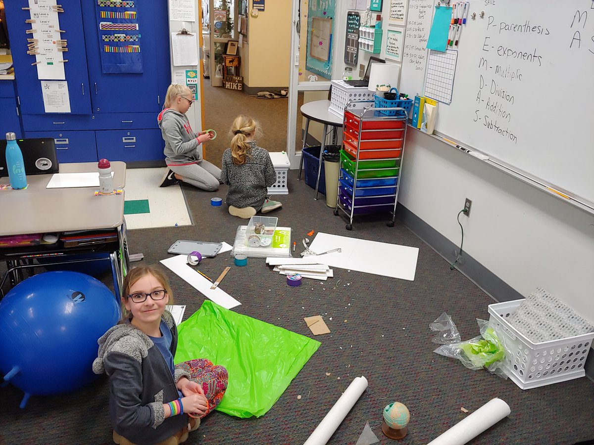 MrsNothEIS's tweet photo. My little inventors!  Genius Hour projects are in full swing!  #5thGrade #GeniusHour https://t.co/qZ2ibgHnpO