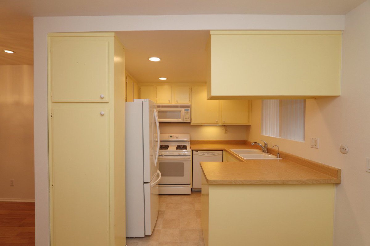 TheFoggs's tweet photo. The Foggs Sold and Closed 750 N Whitnall  Hwy #L Burbank $489,000.00 #realestatelife #sale @TheFoggs 2+1.5  #burbank #sale #realestate #fogglisting #dre01149065 https://t.co/YHufAi8Tbl