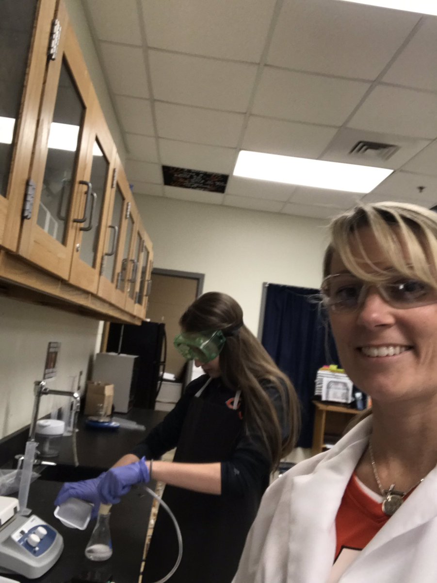 BiomedSci_JCHS's tweet photo. #PLTW level 2s collecting data on enzyme activity after designing their own experiment. We worked through some unreliable data and modified our process but that’s the reality of Science in “the real word”. #mrsSherrellsubbedforlabpartners #poorellie #jchslife https://t.co/whBnSYFWcf