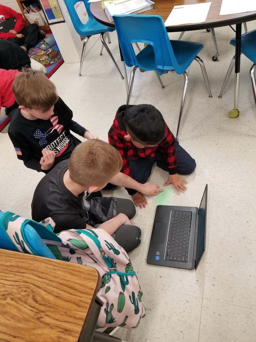 McKinneysMinion's tweet photo. Tech buddies with Mrs. Geiger's 4tj grade Tigers.  We learned how to sign into the Chromebook and log into Google classroom. @aolets_go  @lelia_geiger https://t.co/sIvnEzB3bZ