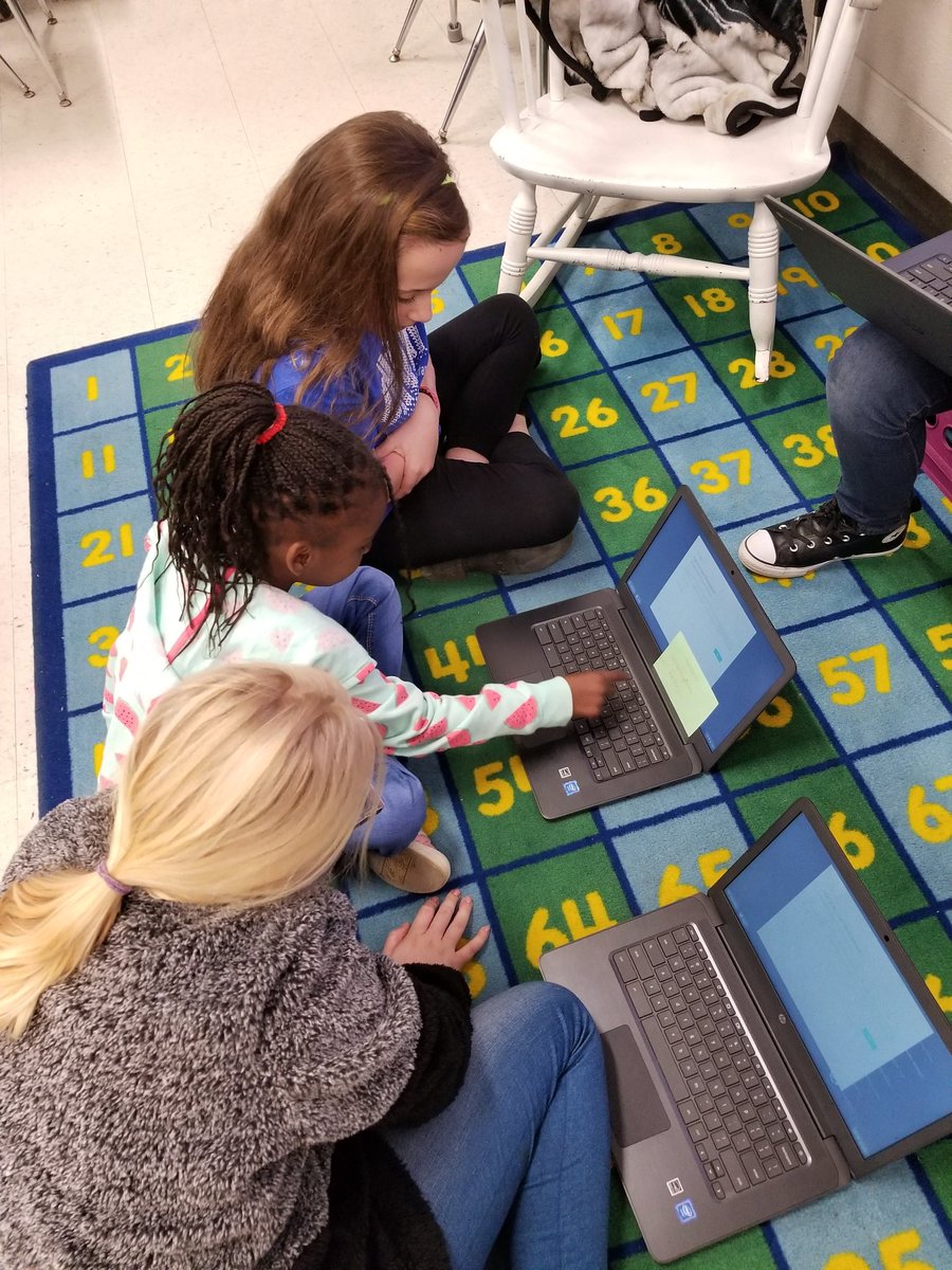 McKinneysMinion's tweet photo. Tech buddies with Mrs. Geiger's 4tj grade Tigers.  We learned how to sign into the Chromebook and log into Google classroom. @aolets_go  @lelia_geiger https://t.co/sIvnEzB3bZ