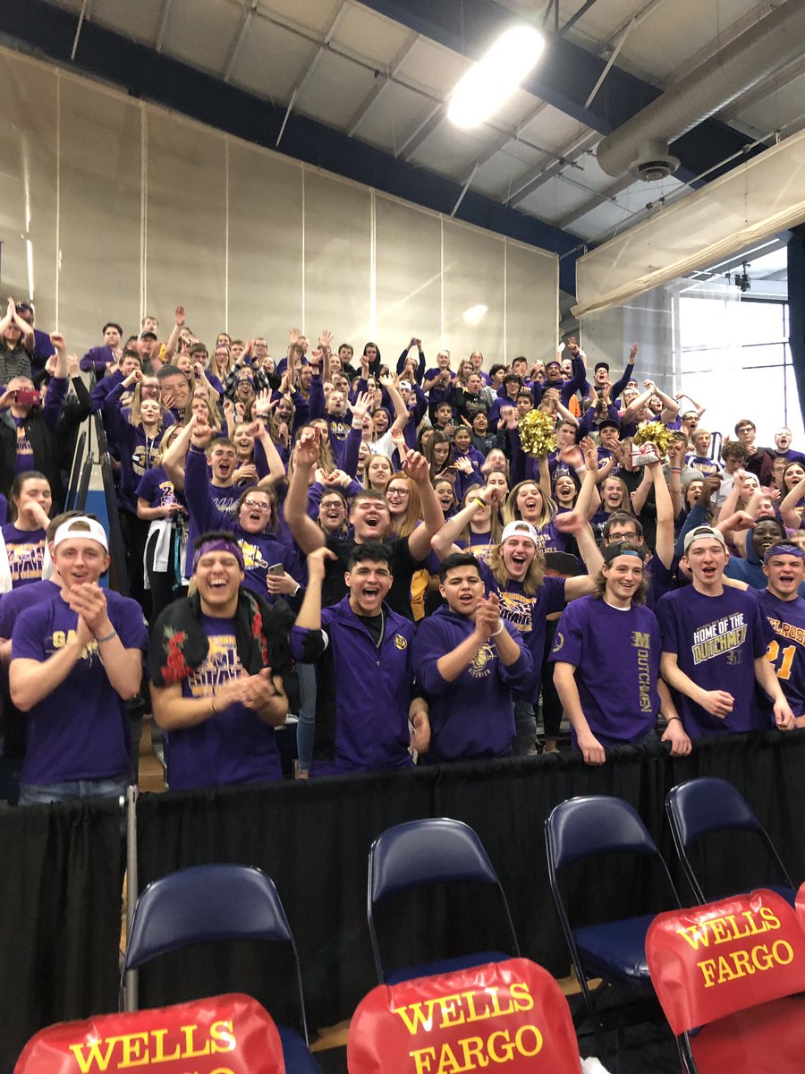 DarylOja's tweet photo. Best fans ever!! Thanks students and community members. So fun to play for you! https://t.co/rIAbOeGAjx
