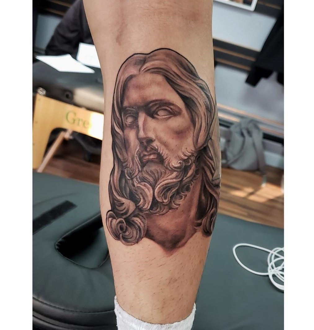 JayAlmeidaa's tweet photo. GO FOLLOW INSTA FOR TATTOOS
•
Finished Bernini Jesus tattoo piece on @pleezy_6 very happy with the outcome,excited to do more. 
Dm to book if interested in more statue work📖
•
•
https://t.co/OaWcqnWLNl https://t.co/HOG229FrXV