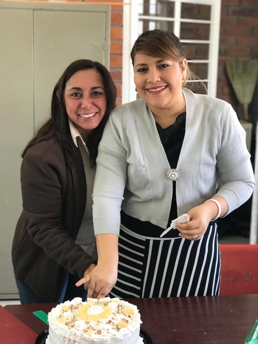 cecytecboquilla's tweet photo. 🎉🎉Feliz Cumpleaños a nuestras queridas maestras, Rosalinda, Francelia y Marcela 🥳🍰🧁#Somoscecytec #FuerteCoahuilaEs  @franciscotobias @asdru9 @faride_rmz @lugocecytec @CECyTECoahuila @GobDeCoahuila https://t.co/6yR2kuBwmP