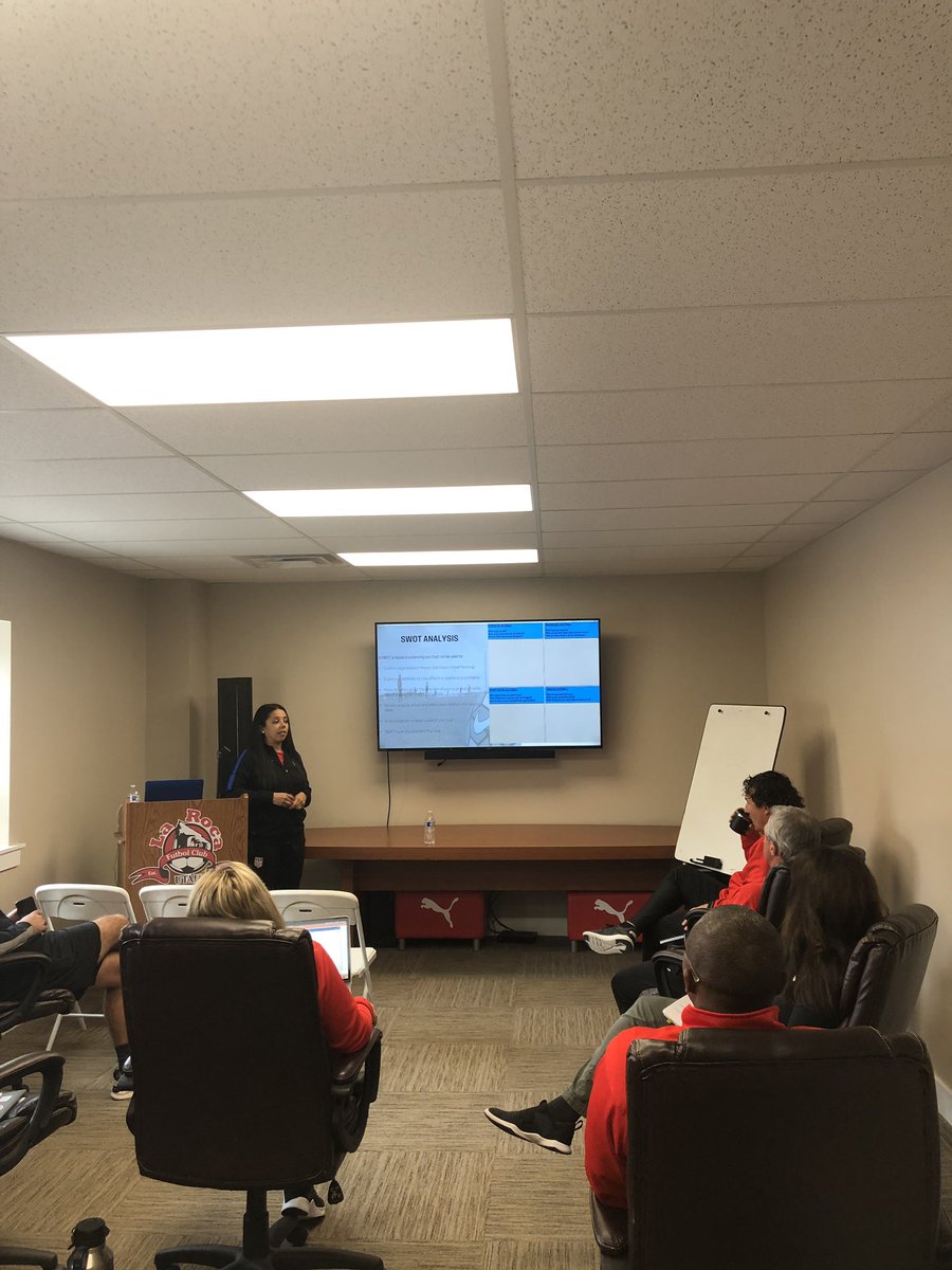 laroca_official's tweet image. Great time at Workshop with Zahra Lechak NW Technical Advisor for the Girls Development Academy #CoachingEducation #GirlsDa #DevelopmentAcademy #UssDA #Uysa #Usysa #LaRocaFamily #VamosLaRoca #Puma #soccer #Futbol @ussoccer_da @zahra13