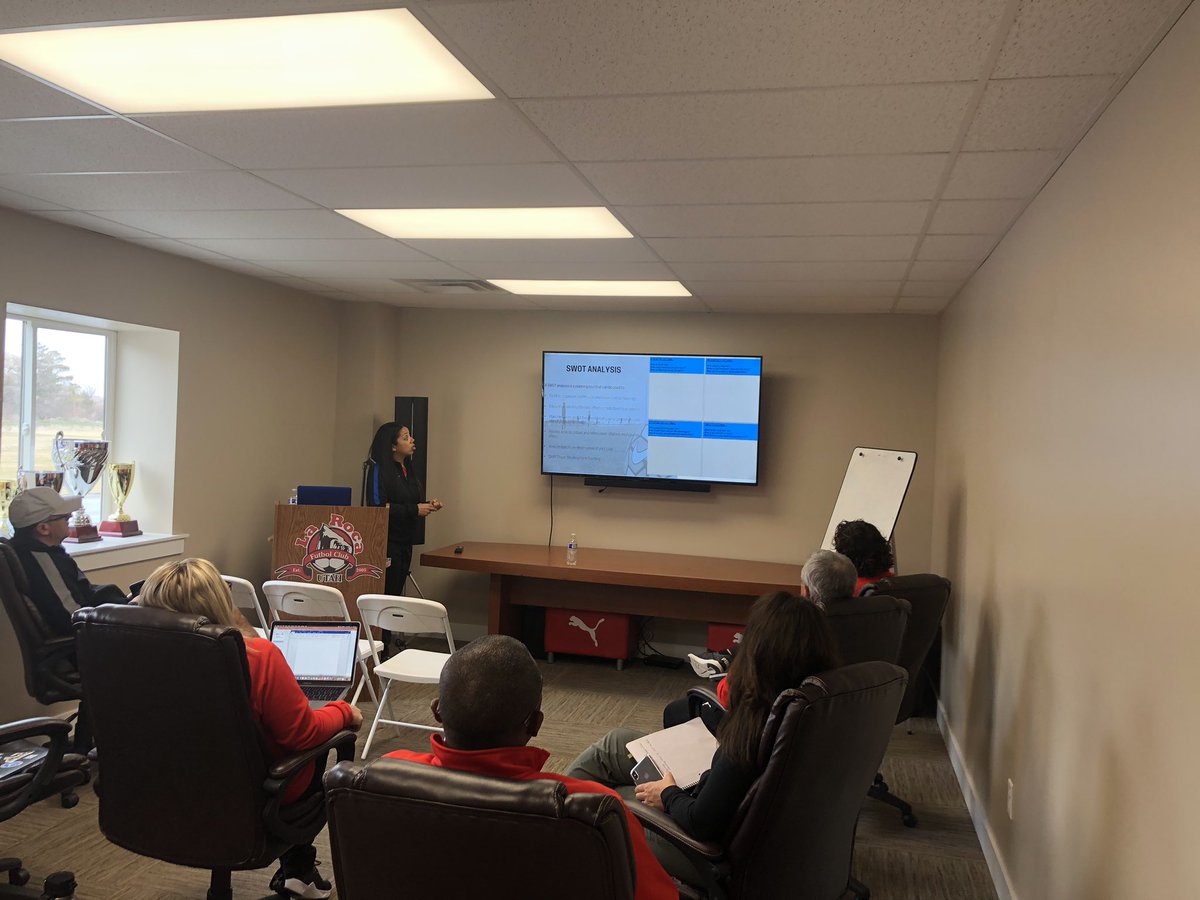 laroca_official's tweet image. Great time at Workshop with Zahra Lechak NW Technical Advisor for the Girls Development Academy #CoachingEducation #GirlsDa #DevelopmentAcademy #UssDA #Uysa #Usysa #LaRocaFamily #VamosLaRoca #Puma #soccer #Futbol @ussoccer_da @zahra13