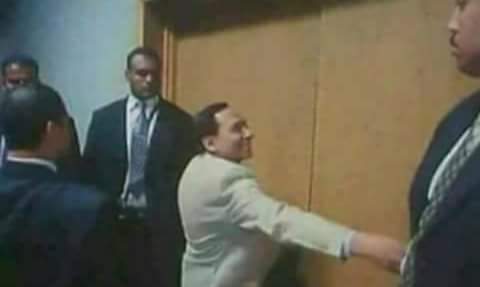 ShehapMohamed17's tweet photo. متوافق بقا وتيجي ها 
#وافق_يا_عسيلى https://t.co/F1EVl5pbdc