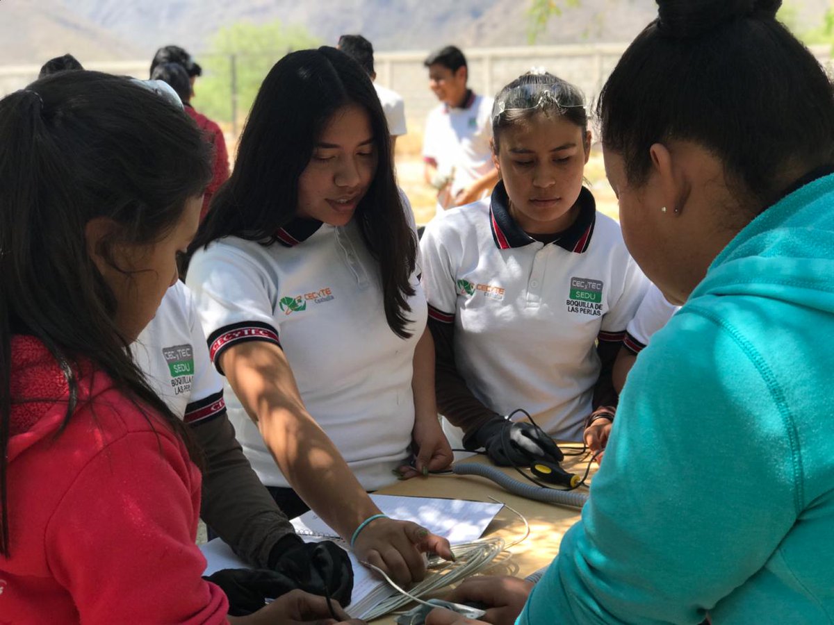 cecytecboquilla's tweet photo. 🏫Alumnos de Mantenimiento Industrial, práctica de Instalaciones eléctricas, docente Omar López #Somoscecytec #FuerteCoahuilaEs  @franciscotobias @asdru9 @faride_rmz @lugocecytec @CECyTECoahuila @GobDeCoahuila https://t.co/sNaF0zvIJi