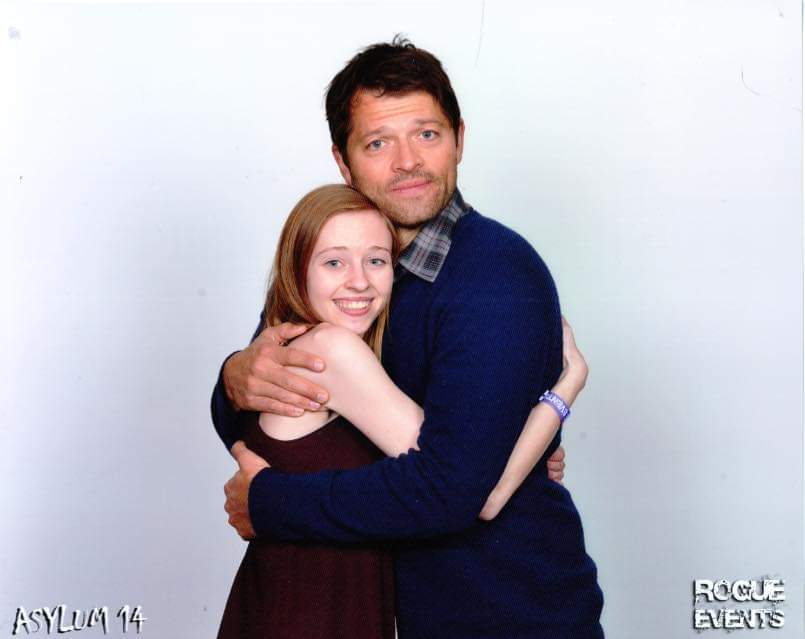 stcyaIive's tweet photo. forever grateful ♥️ #SPNFamily 
@mishacollins @JensenAckles  @jarpad https://t.co/mnLhGdYsHS