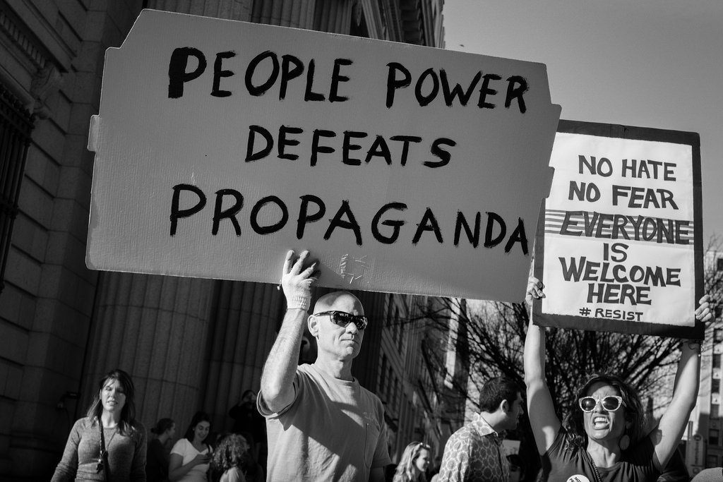 MToddLeBeau's tweet image. Who has thoughts on #LibertarianSocialism #Intersectionalism #Anarchism #Communism etc.? Please, comment. ☮️